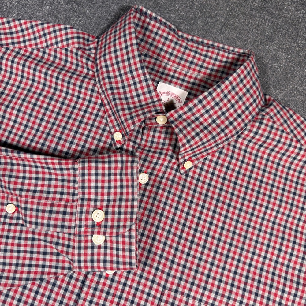 Brooks Brothers Button Up Shirt Mens Large Red Gray Gingham Check Madison Fit